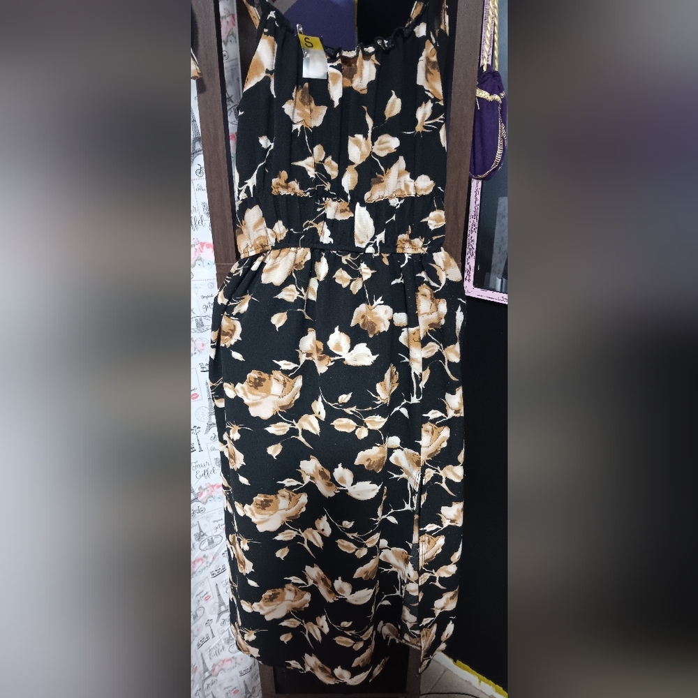 Preloved_ForeverRose Floral Dress - Picture 4 of 4